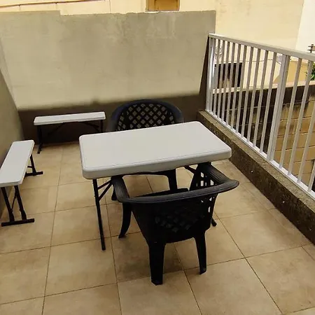Arjuza - Private Self Catering Bedrooms With Bathroom Gasthuis Is-Swieqi