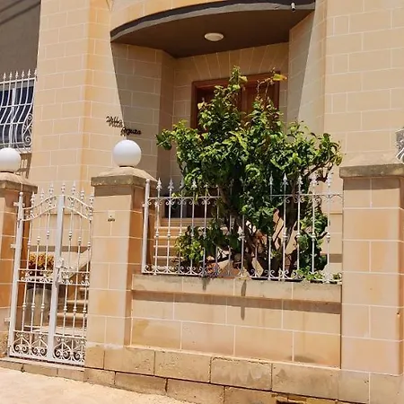 Arjuza - Private Self Catering Bedrooms With Bathroom Is-Swieqi