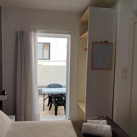 Arjuza - Private Self Catering Bedrooms With Bathroom * Is-Swieqi