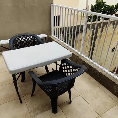 Arjuza - Private Self Catering Bedrooms With Bathroom Casa de hóspedes *