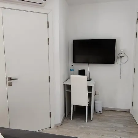 Casa de hóspedes Arjuza - Private Self Catering Bedrooms With Bathroom Is-Swieqi