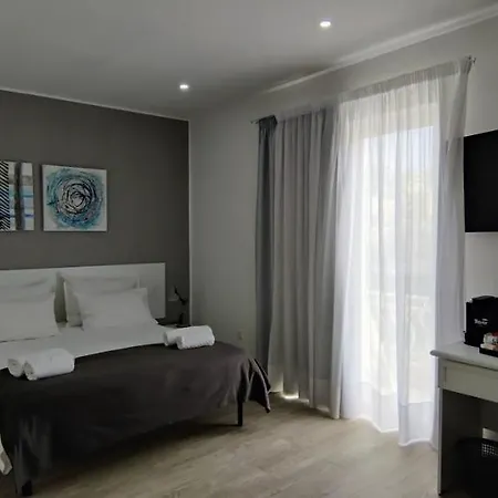Arjuza - Private Self Catering Bedrooms With Bathroom * Is-Swieqi