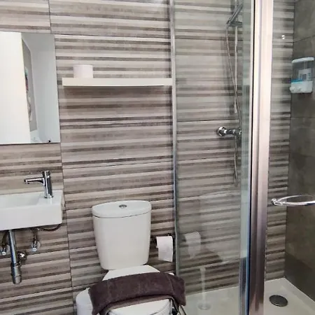 Arjuza - Private Self Catering Bedrooms With Bathroom Casa de hóspedes Is-Swieqi