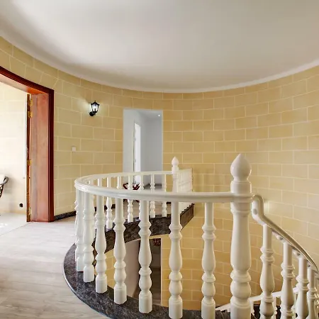 Arjuza - Private Self Catering Bedrooms With Bathroom Is-Swieqi